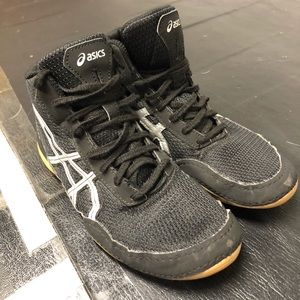 Kids Asics Matflex wrestling shoe size 3.5